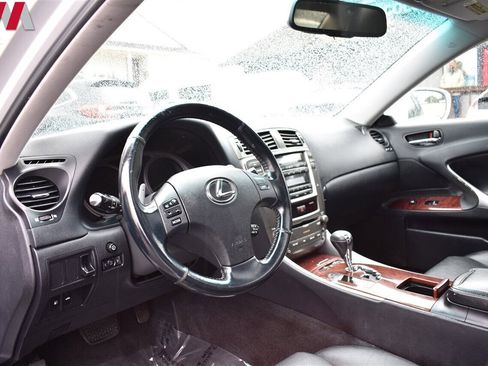 Used 2008 Lexus IS 250 AWD image 3