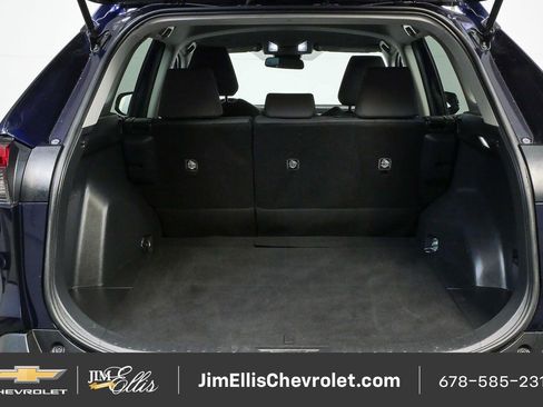 Used 2024 Toyota RAV4 XLE FWD image 29