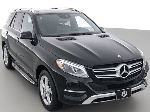 Used 2019 Mercedes-Benz GLE 400 GLE 400 4MATIC AWD 4dr SUV image 1