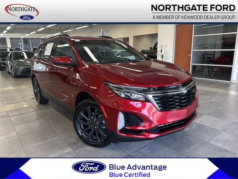 Used 2023 Chevrolet Equinox RS image 1