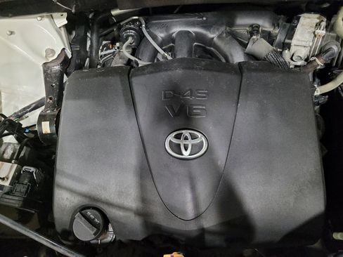 Used 2017 Toyota Highlander Limited image 30