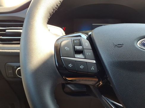 Used 2024 Ford Escape Active w/ Tech Pack #1 AWD/4WD image 17