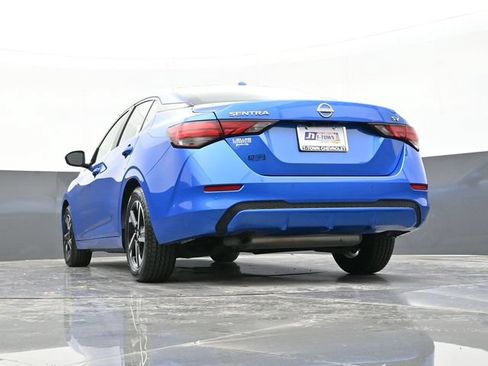 Used 2024 Nissan Sentra SV FWD image 39