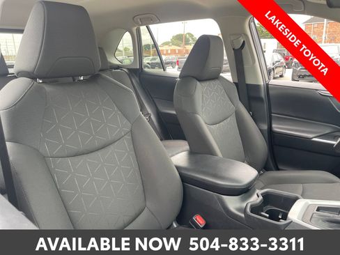 Used 2024 Toyota RAV4 XLE FWD image 14