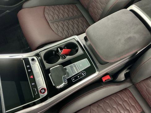 Used 2026 Audi RS Q8 performance image 18