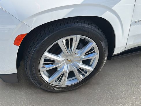 Used 2022 Chevrolet Tahoe High Country image 32