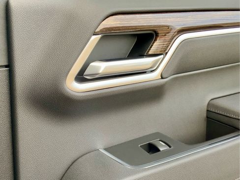 New 2026 GMC Sierra 1500 SLE image 51