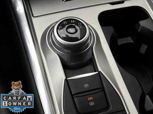 Used 2023 Ford Explorer Limited AWD/4WD image 19