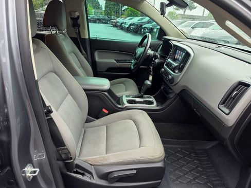 Used 2018 Chevrolet Colorado LT AWD/4WD image 45