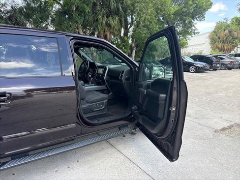 Used 2018 Ford F150 XLT w/ Equipment Group 302A Luxury AWD/4WD image 12