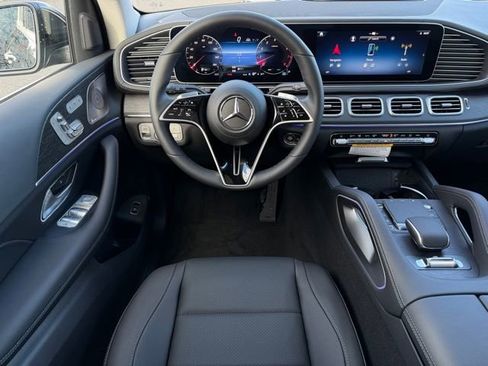 New 2026 Mercedes-Benz GLS 450 4MATIC image 12