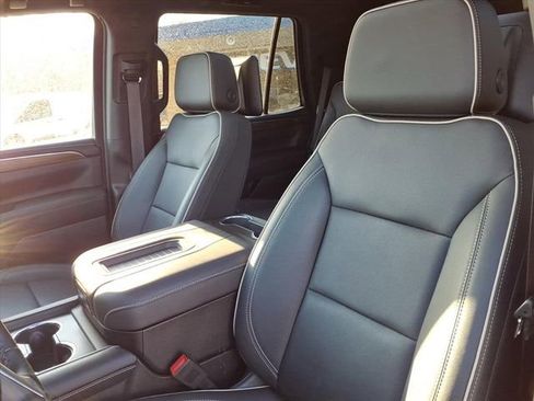 Used 2024 Chevrolet Tahoe Premier w/ Advanced Technology Package AWD/4WD image 7