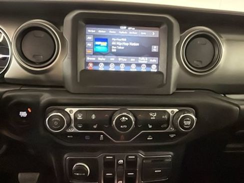 Used 2023 Jeep Wrangler Unlimited w/ Cold Weather Group AWD/4WD image 21