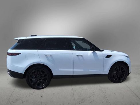 Used 2026 Land Rover Range Rover Sport SE AWD/4WD image 7