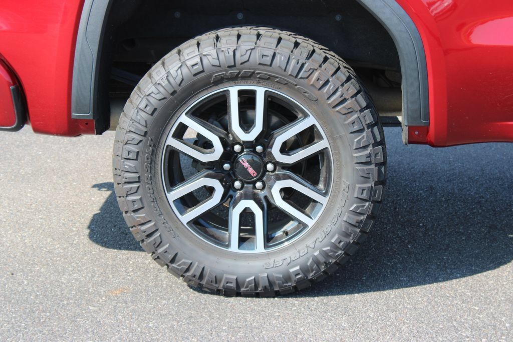 Used 2022 GMC Sierra 1500 AT4 w/ AT4 Preferred Package AWD/4WD image 12