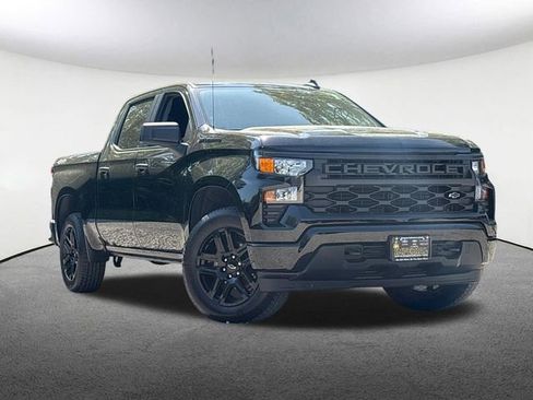 Used 2024 Chevrolet Silverado 1500 Custom w/ LPO, Dark Essentials Package AWD/4WD image 2