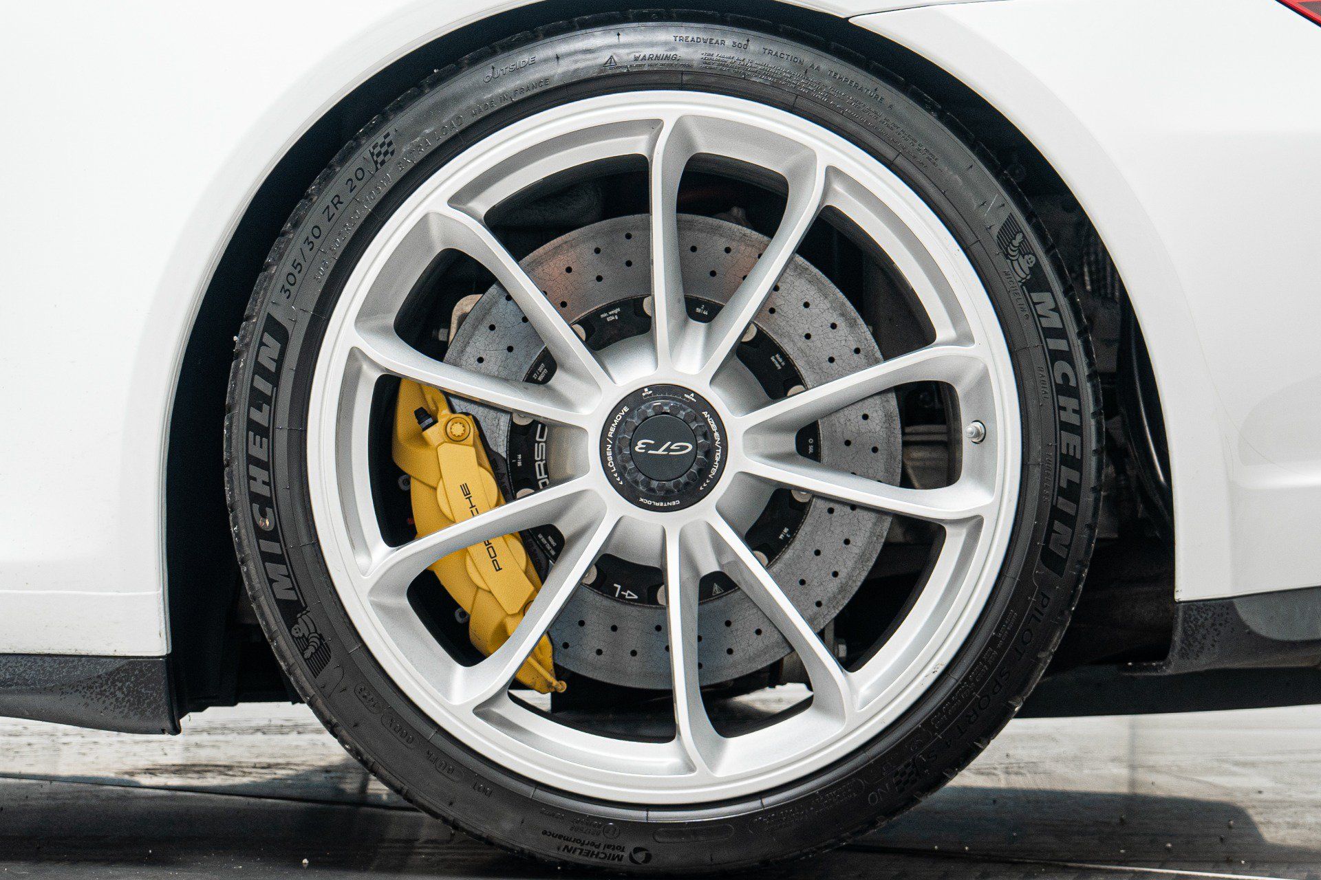 Used 2018 Porsche 911 GT3 RWD image 11