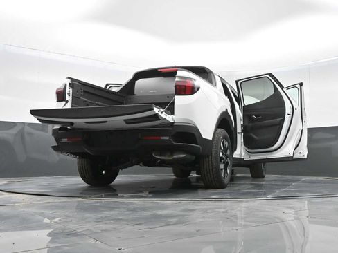 Used 2025 Hyundai Santa Cruz SEL AWD/4WD image 44