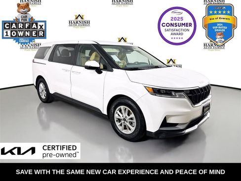 Used 2024 Kia Carnival LX FWD image 1
