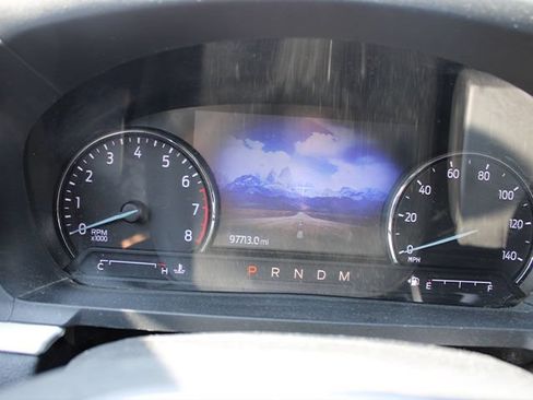 Used 2021 Ford Explorer XLT w/ Equipment Group 202A AWD/4WD image 9