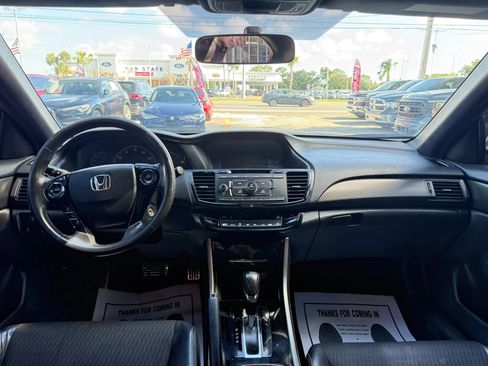 Used 2016 Honda Accord Sport image 10