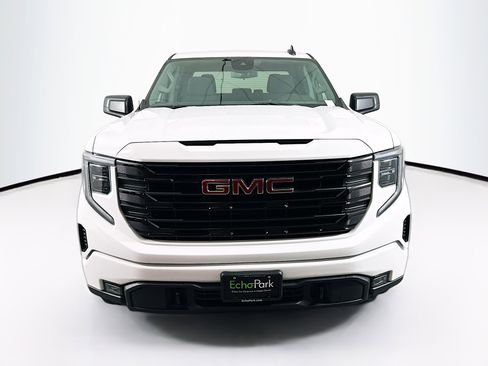 Used 2023 GMC Sierra 1500 Elevation image 2