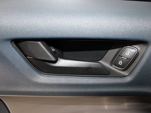 Certified 2024 Ford Maverick Lariat w/ Black Appearance Package image 22