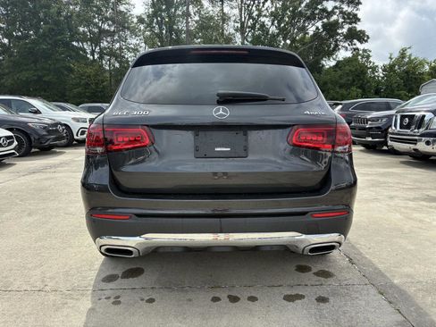 Certified 2021 Mercedes-Benz GLC 300 4MATIC w/ Premium Package image 19