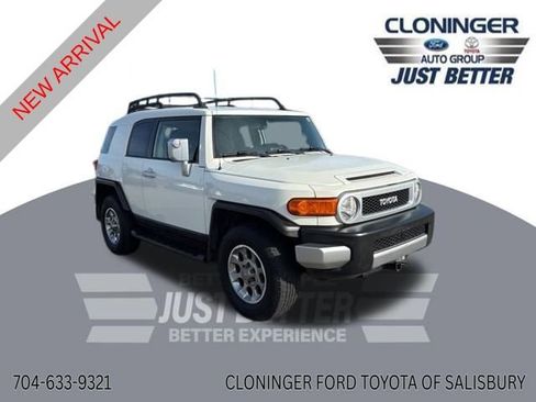 Used 2012 Toyota FJ Cruiser 4WD image 1