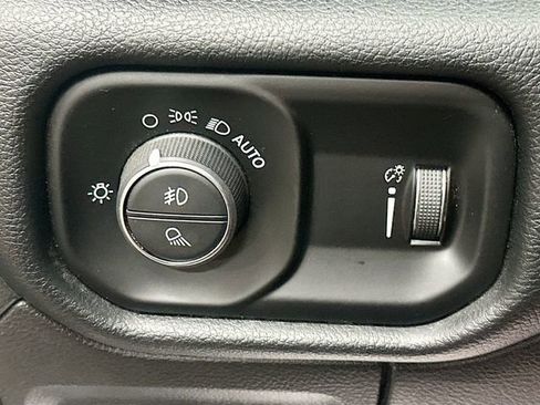 Used 2021 RAM 1500 Big Horn image 11