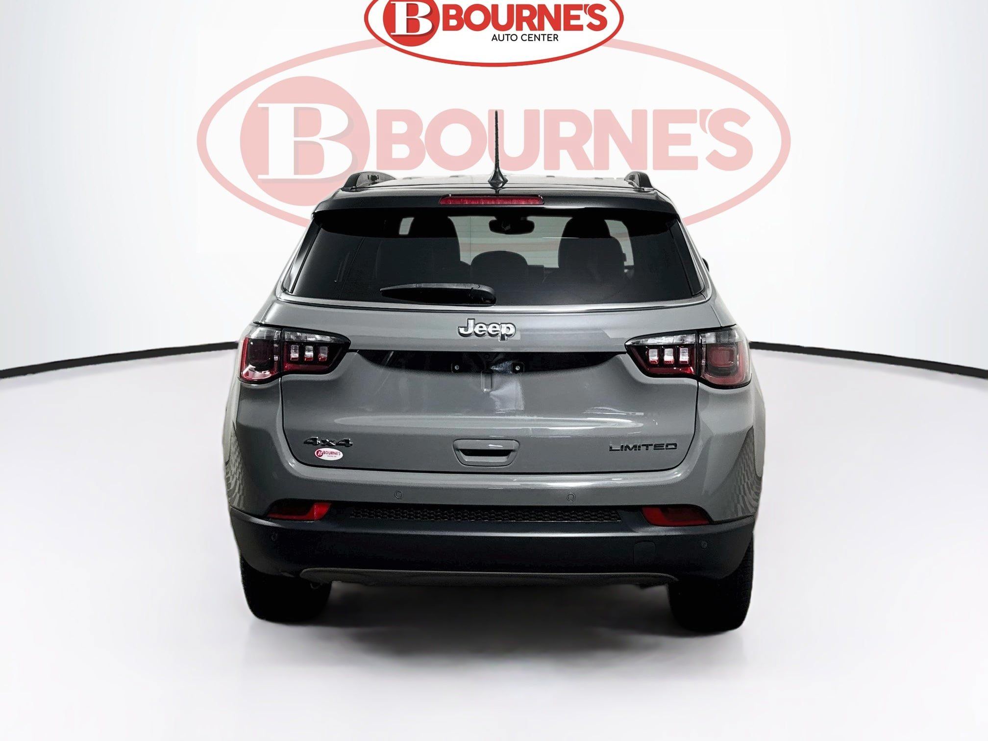 Used 2024 Jeep Compass Limited AWD/4WD image 8