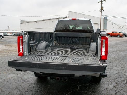 Used 2024 Ford F350 XLT image 5