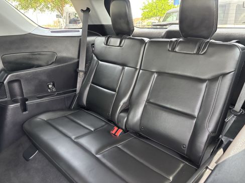 Certified 2022 Ford Explorer XLT w/ Equipment Group 202A RWD image 21