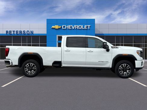 Used 2022 GMC Sierra 2500 AT4 w/ AT4 Premium Plus Package image 3