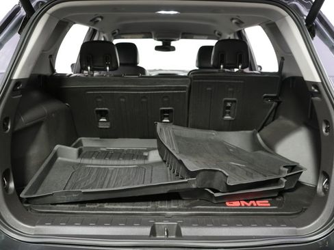 Used 2019 GMC Terrain SLT w/ Preferred Package AWD/4WD image 19