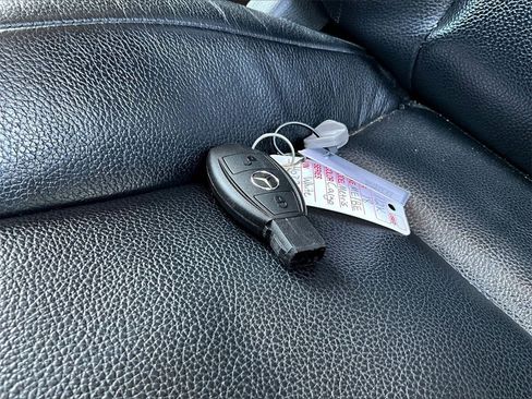 Used 2018 Mercedes-Benz Metris image 9