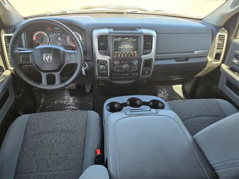 Used 2018 RAM 1500 Big Horn image 9