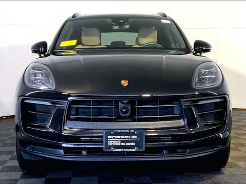 Certified 2023 Porsche Macan AWD/4WD image 10
