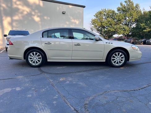 Used 2011 Buick Lucerne CX FWD image 2