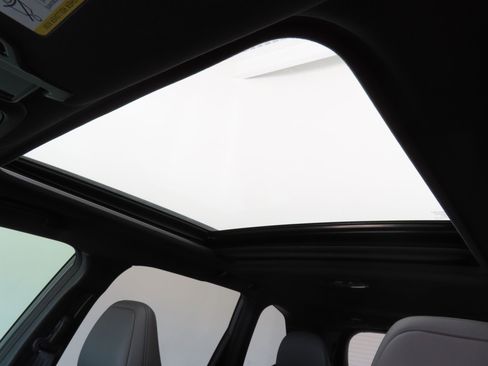 Used 2025 Subaru Forester Limited image 23