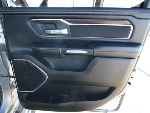 Used 2021 RAM 1500 Laramie image 36