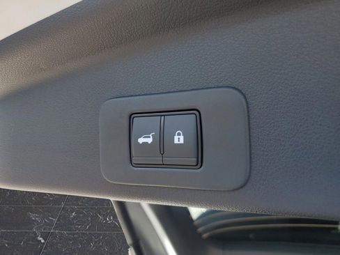 New 2025 Nissan Murano SL image 17