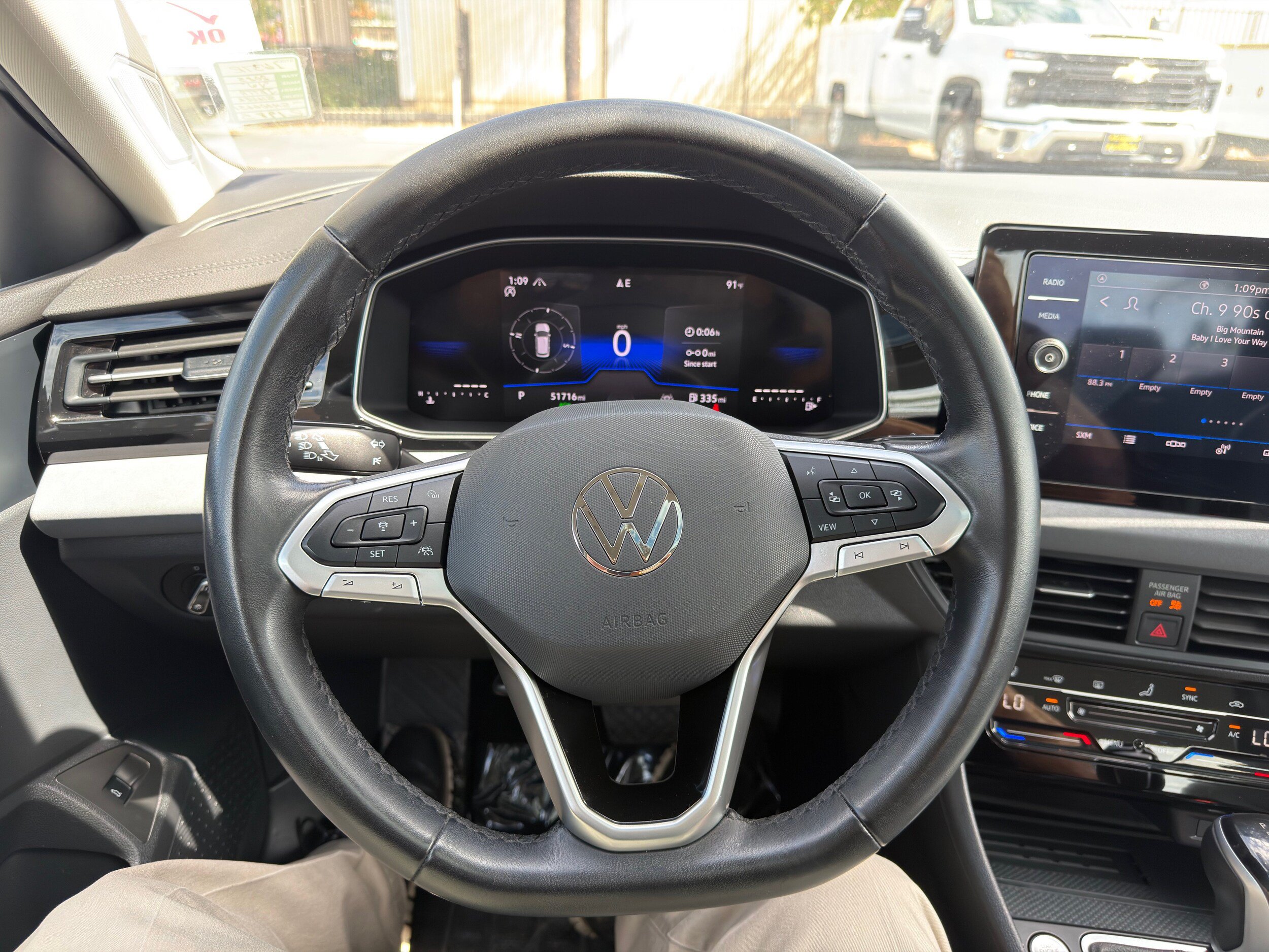 Used 2025 Volkswagen Jetta SE FWD image 27