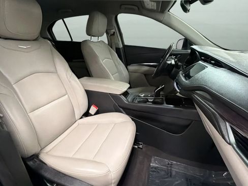 Used 2020 Cadillac XT4 Luxury FWD image 23