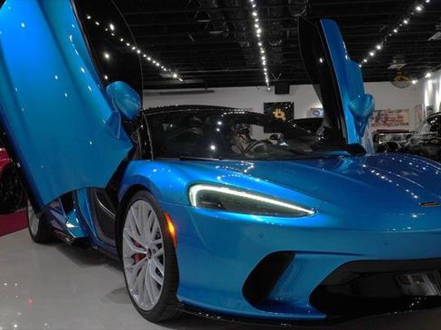 Used 2022 McLaren GT RWD image 11