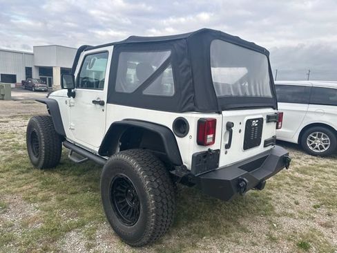Used 2015 Jeep Wrangler Sport AWD/4WD image 5