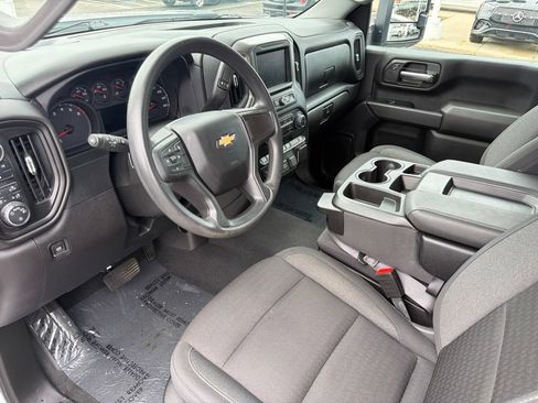 Used 2024 Chevrolet Silverado 2500 Custom w/ Custom Value Package AWD/4WD image 18