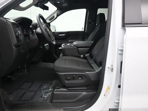 Used 2026 Chevrolet Silverado 1500 Custom w/ Turbomax Blackout Package RWD image 11