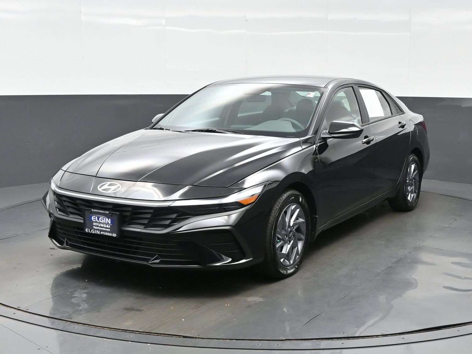 Certified 2026 Hyundai Elantra Hybrid FWD image 1