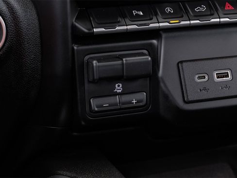 Used 2021 Chevrolet Silverado 1500 LTZ w/ LTZ Convenience Package II image 27